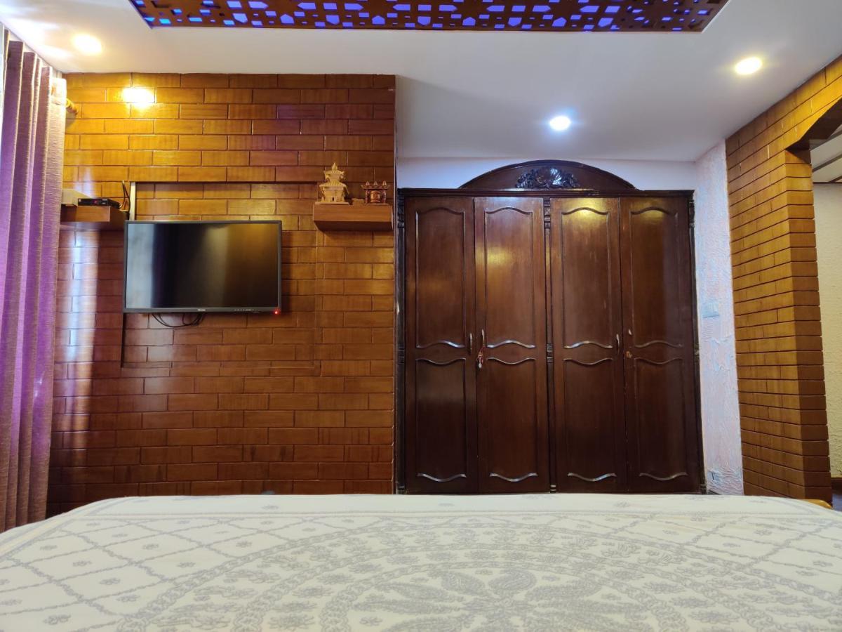 Hostmandu B&B Lalitpur Bagian luar foto