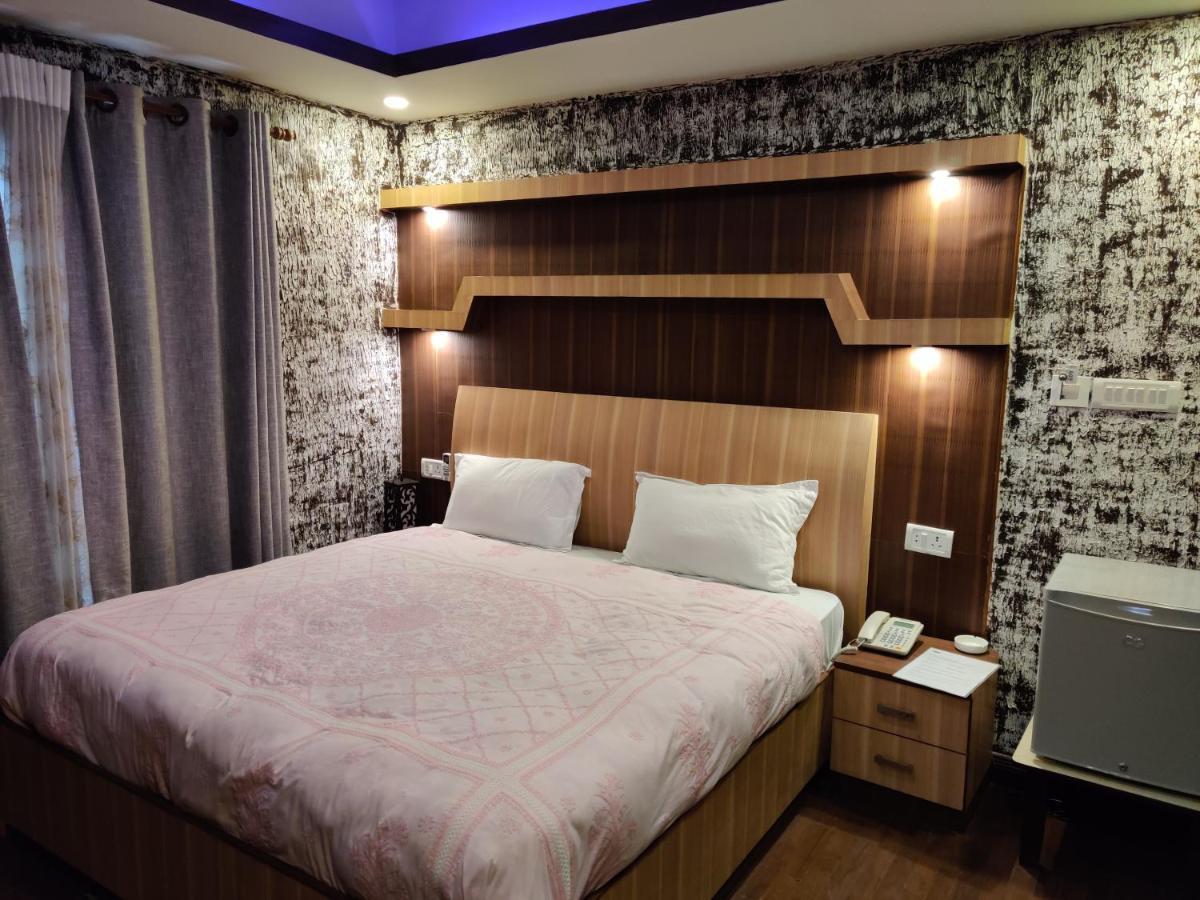 Hostmandu B&B Lalitpur Bagian luar foto