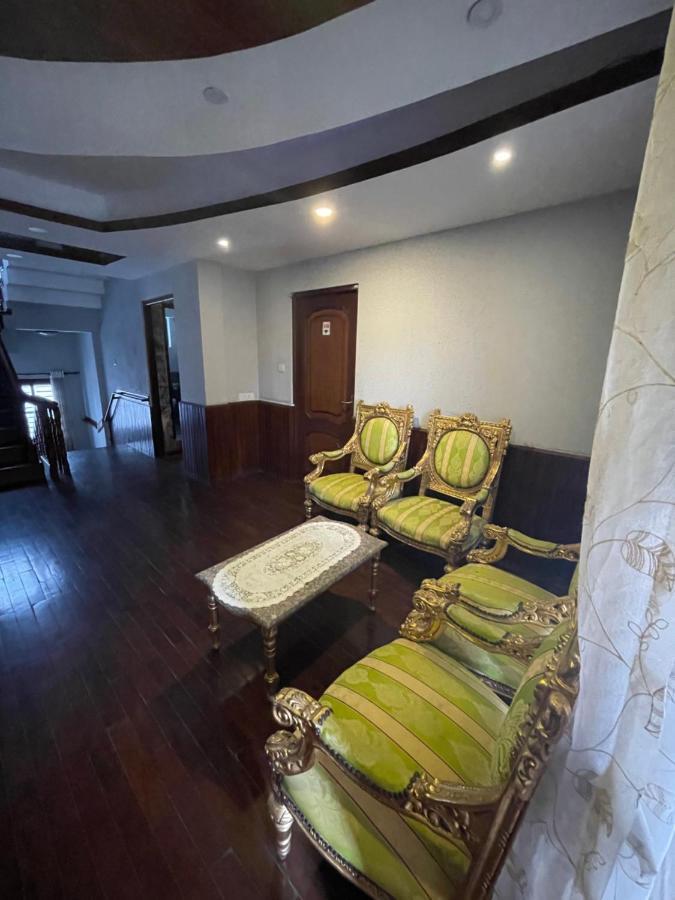 Hostmandu B&B Lalitpur Bagian luar foto